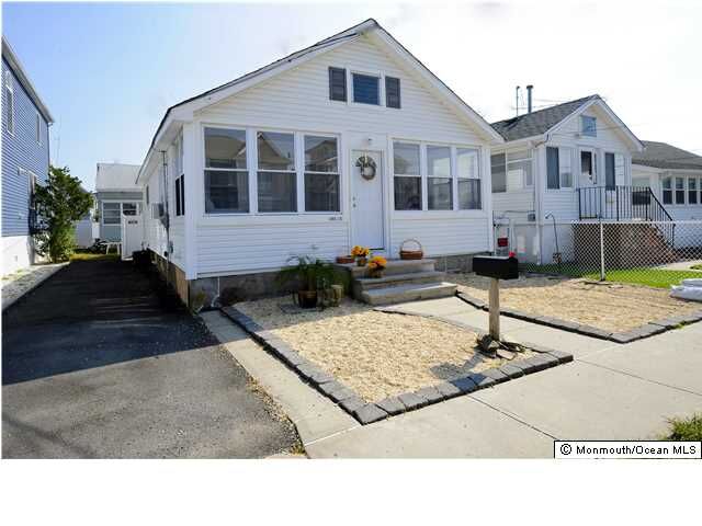 Property Photo: 5 Watson Place NJ 08736