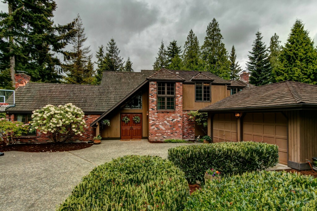 Property Photo:  20850 NE 26th Place  WA 98074 