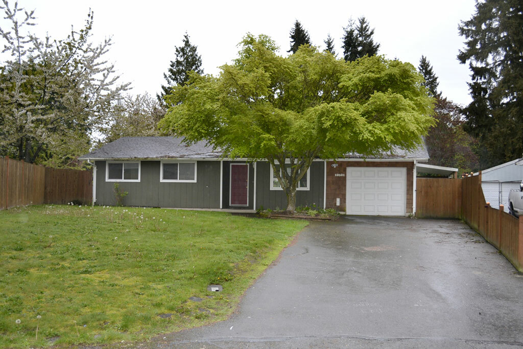 Property Photo:  12521 107th Av Ct E  WA 98374 