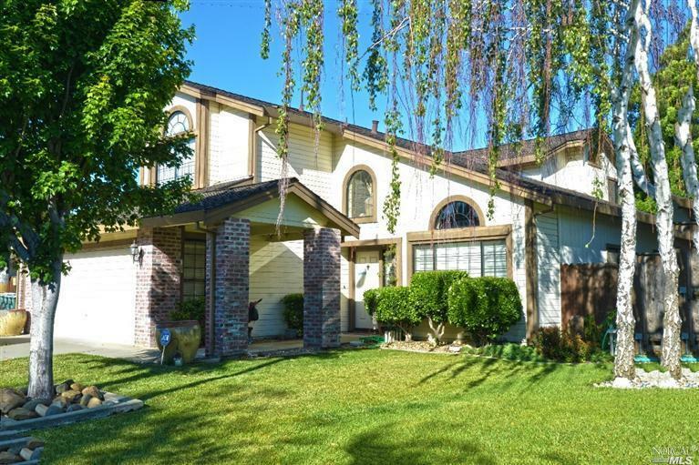 Property Photo: 461 Autumnwood Court CA 95687