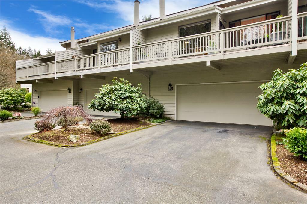 Property Photo:  15800 Village Green Dr SE  WA 98012 