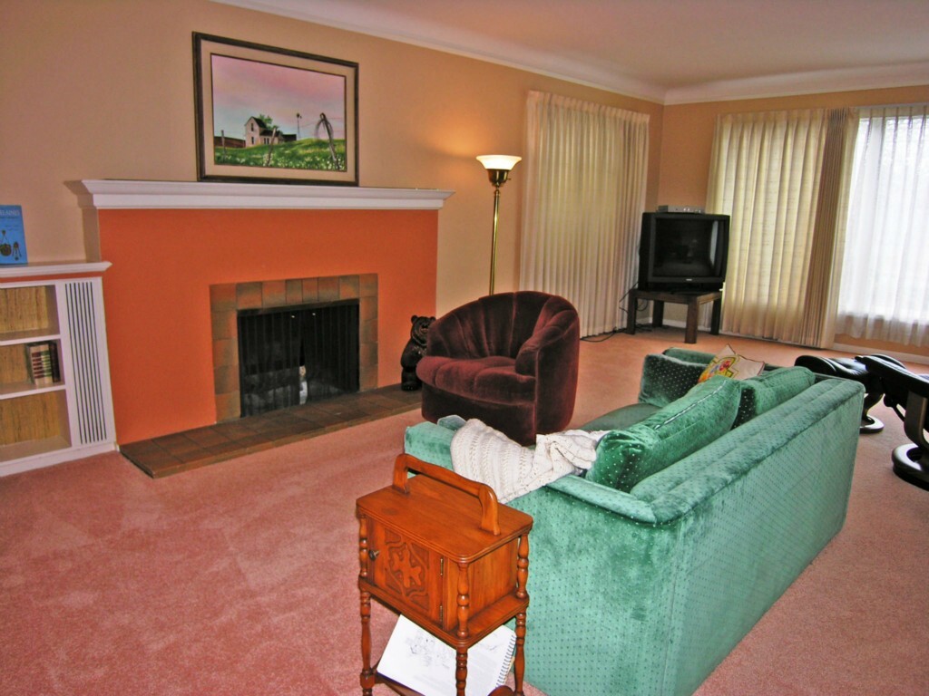 Property Photo: 620 Main St WA 98264