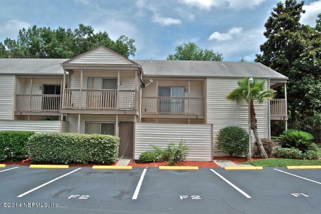 Property Photo: 2300 Twelve Oaks Drive F2 FL