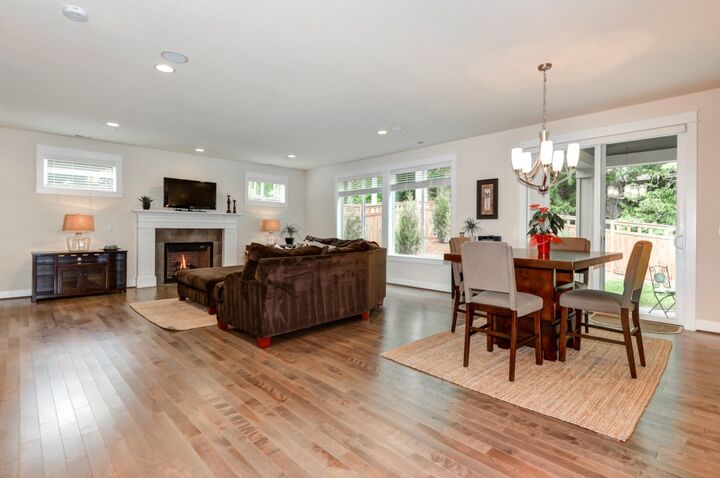 Property Photo:  24350 NE 8th Place  WA 98074 