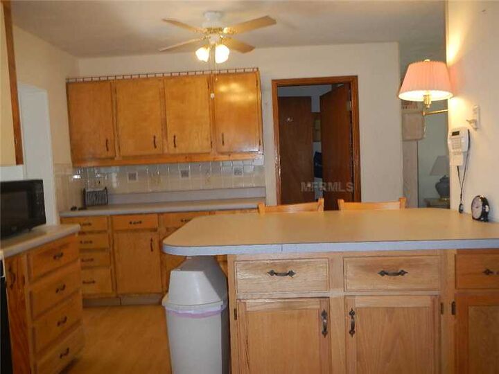 Property Photo:  