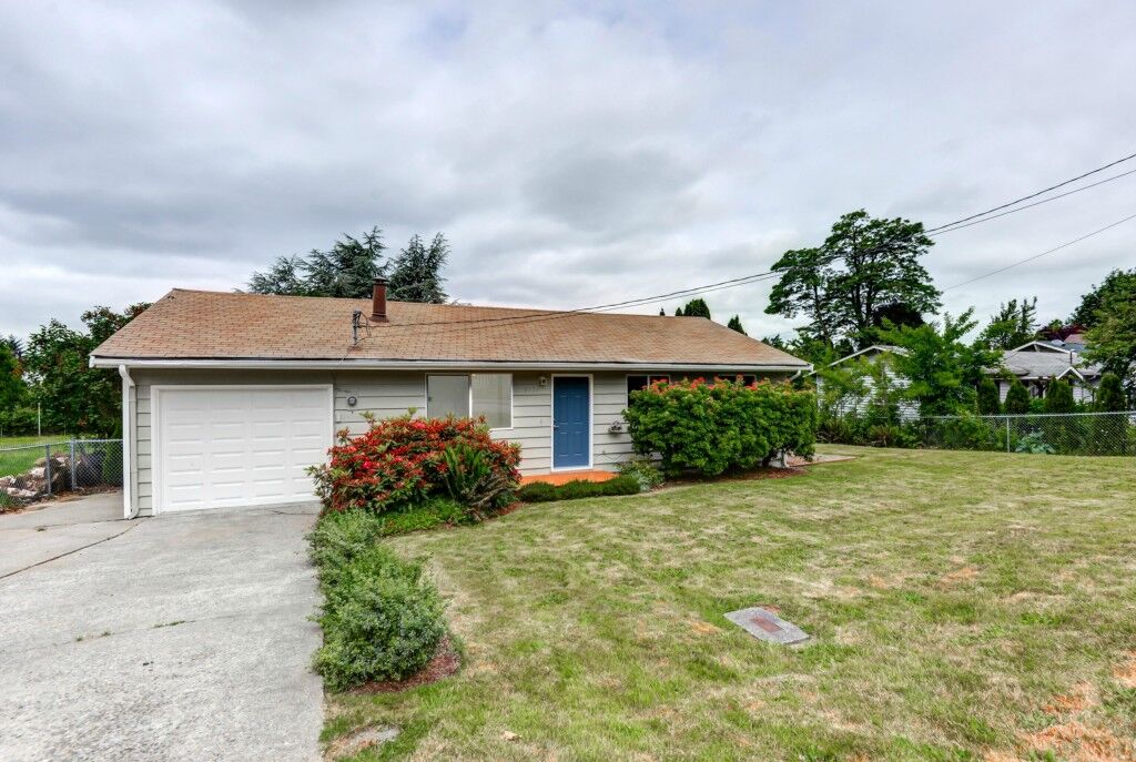 Property Photo: 9709 130th Avenue NE WA 98033