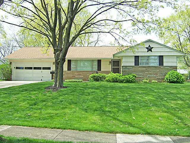 Property Photo: 2709 Wellesley Drive OH 43221