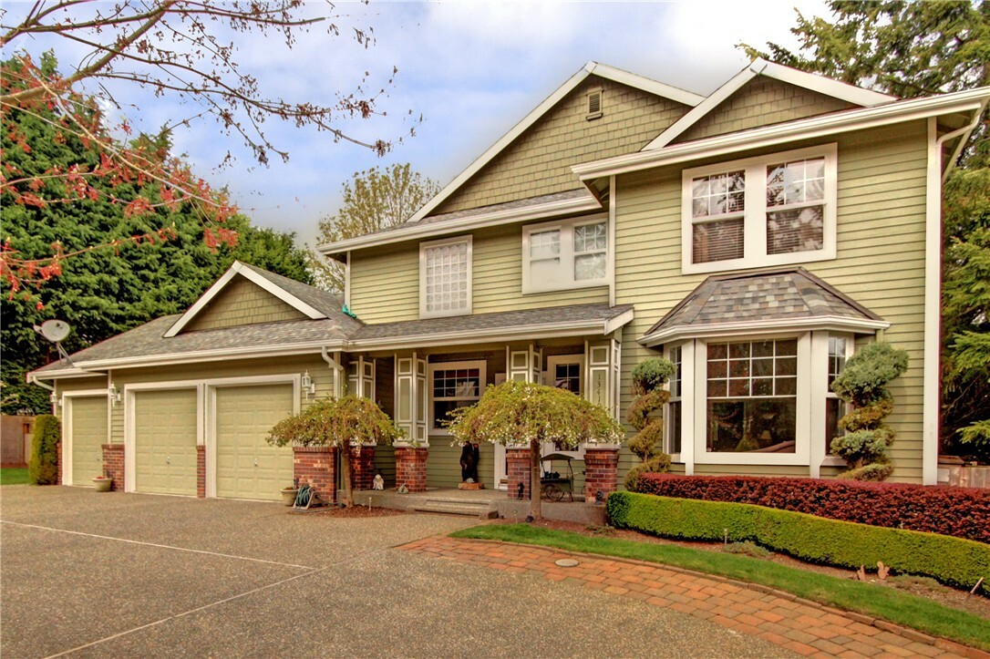 Property Photo: 13410 NE 80th St WA 98052