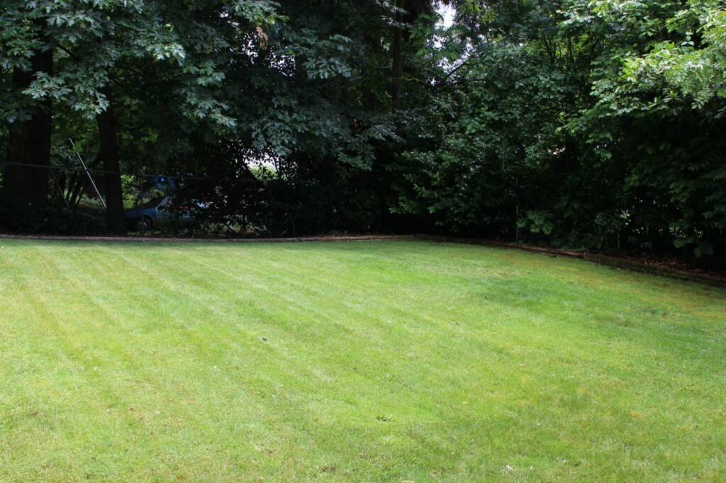 Property Photo:  1730 S 114th St  WA 98444 