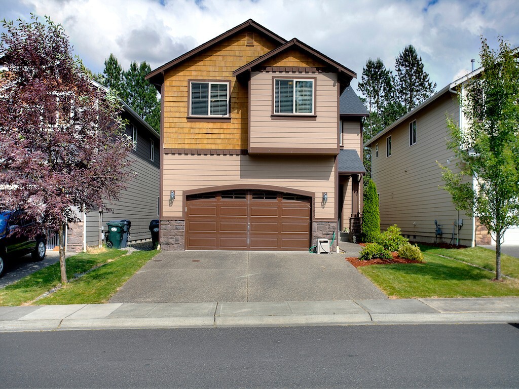 Property Photo: 20503 98th Av Ct E WA 98338