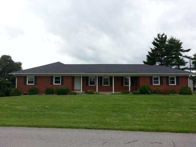 Property Photo: 410 Cloverdale Drive KY 40422