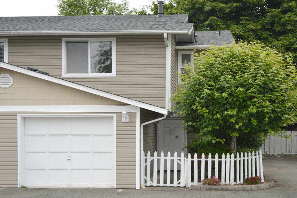 Property Photo:  2412 Milton Wy F  WA 98354 