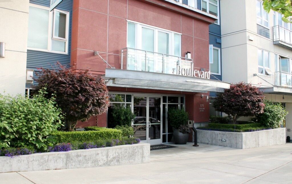 Property Photo:  375 Kirkland Ave 247  WA 98033 