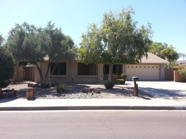 Property Photo:  2119 S Extension Road  AZ 85210 