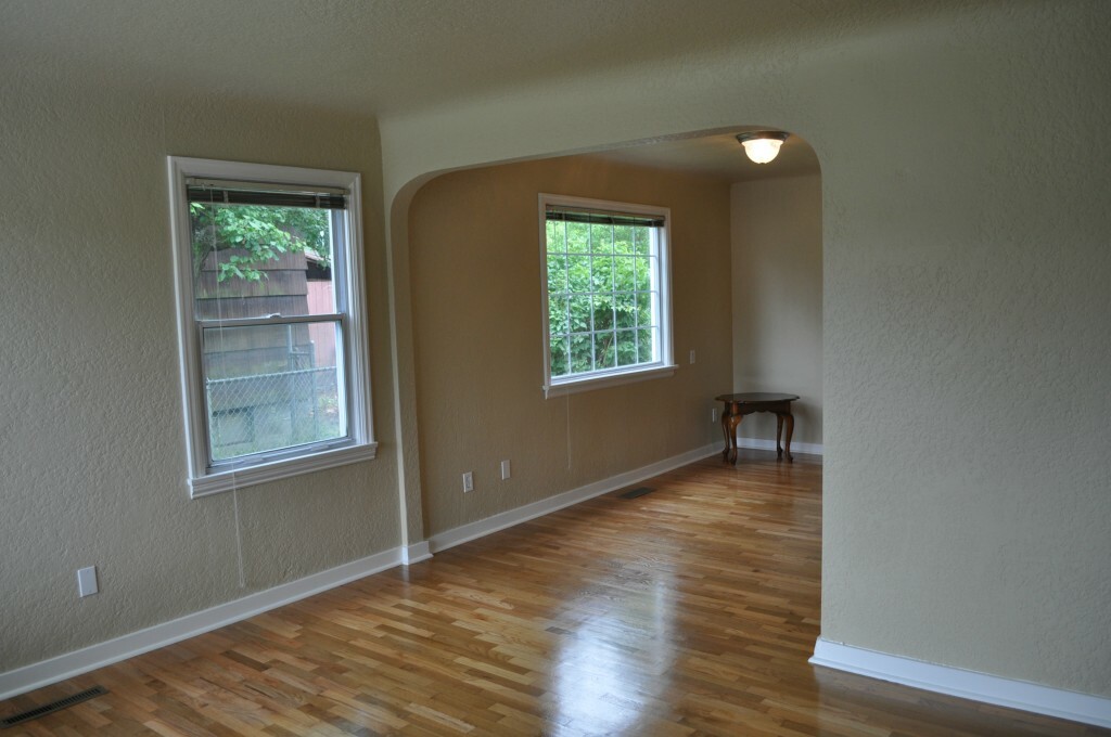 Property Photo:  3820 S Ainsworth Ave  WA 98418 