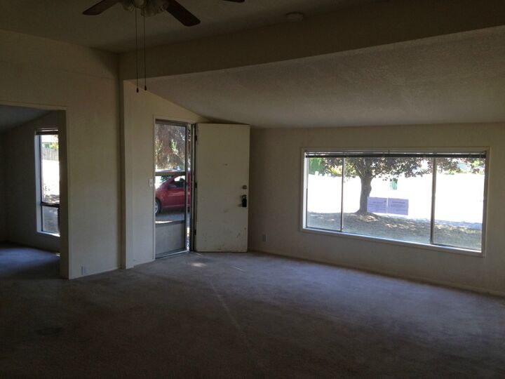 Property Photo:  121 NW 29th St  WA 98802