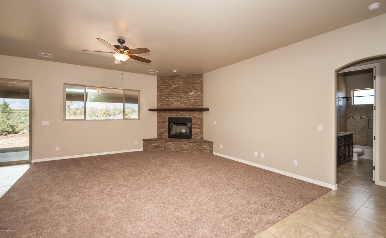 Property Photo:  2135 W Bridle Path Road  AZ 86305 