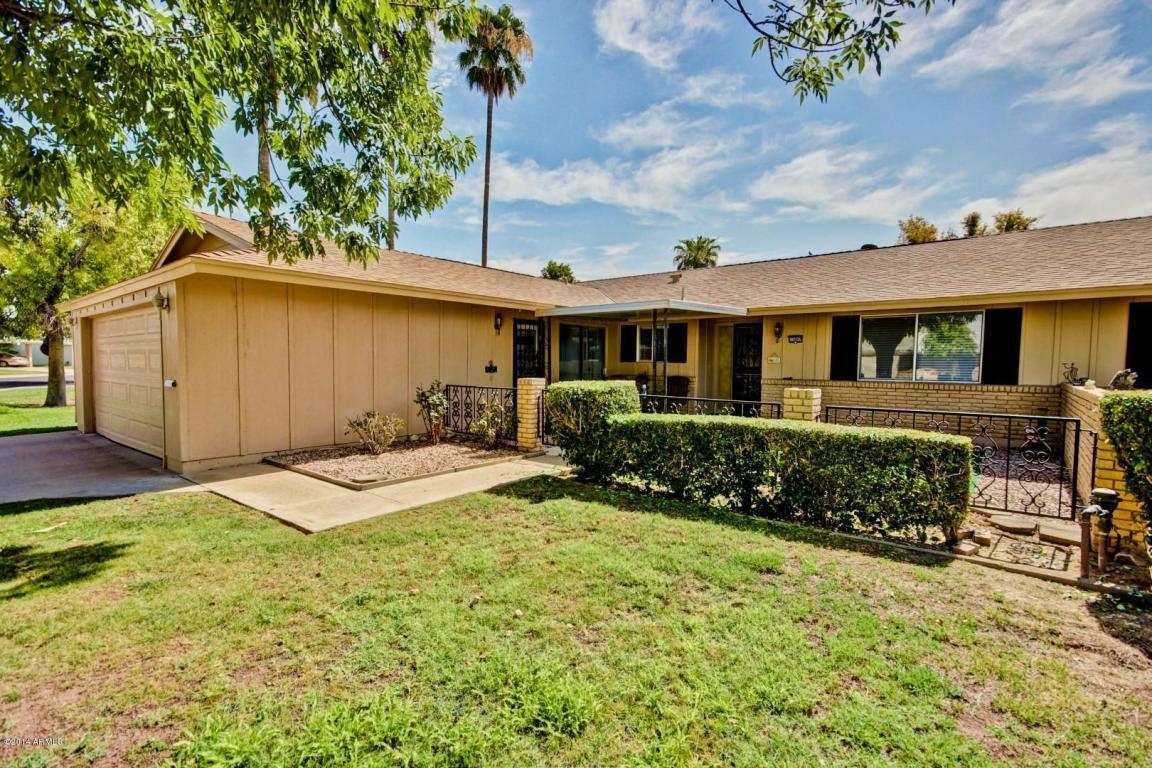 Property Photo: 13807 N Tumblebrook Way AZ 85351
