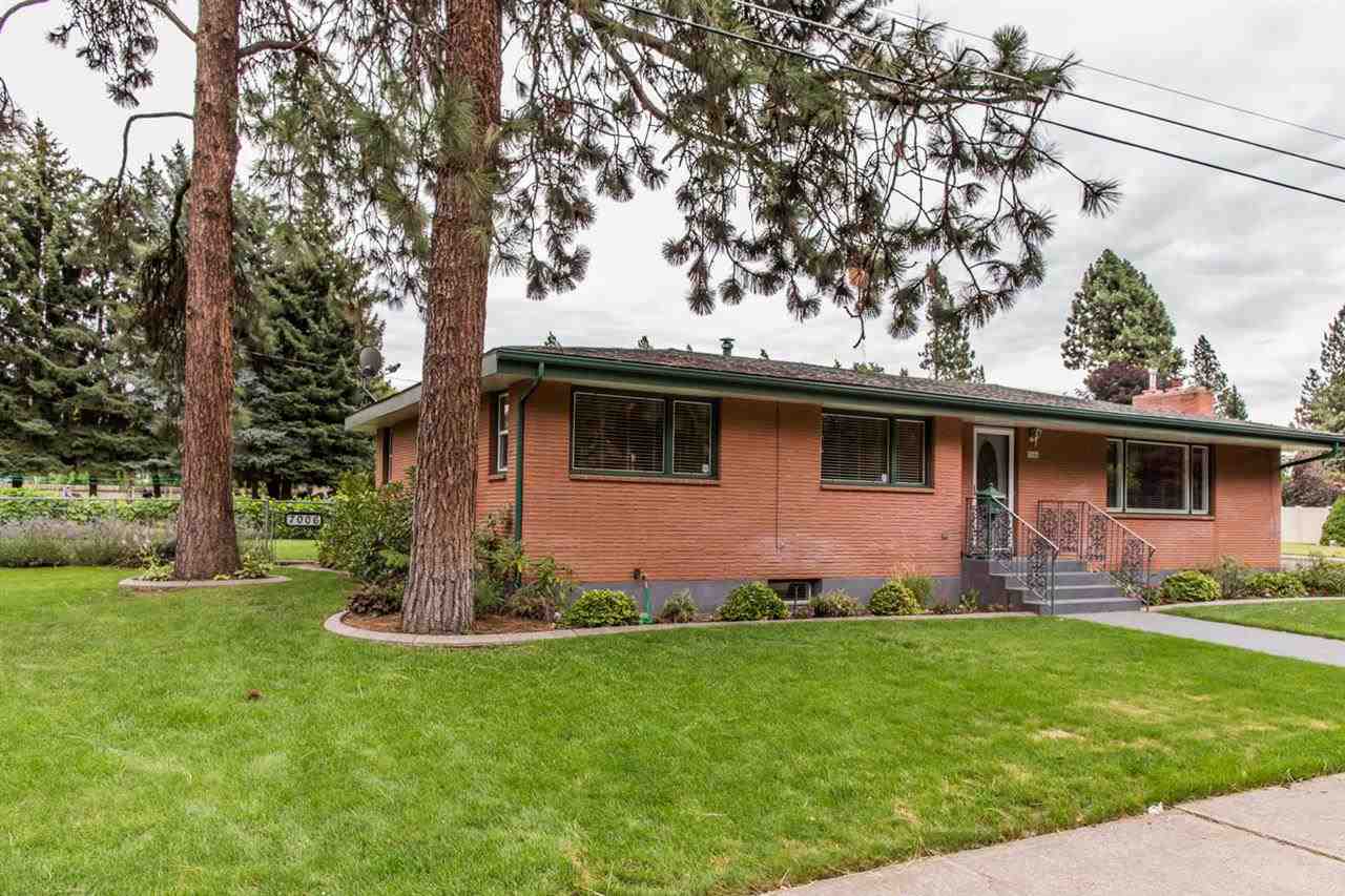 Property Photo:  7006 N Fleming St  WA 99208 