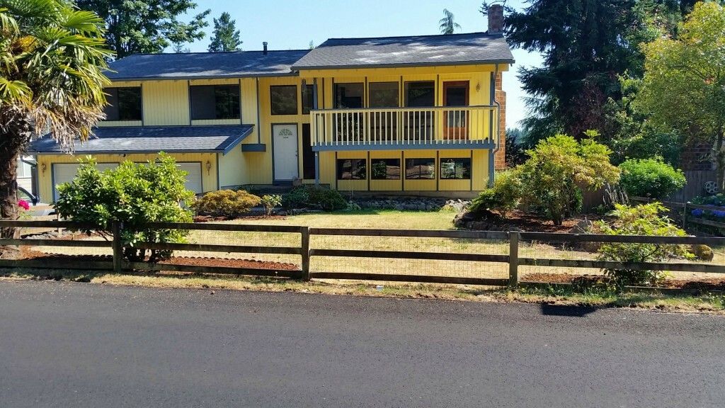 Property Photo:  729 NE Pinecrest Dr  WA 98311 