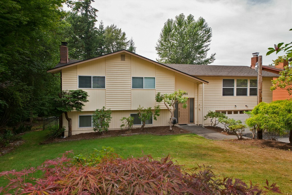 Property Photo:  2701 Vining St  WA 98226 