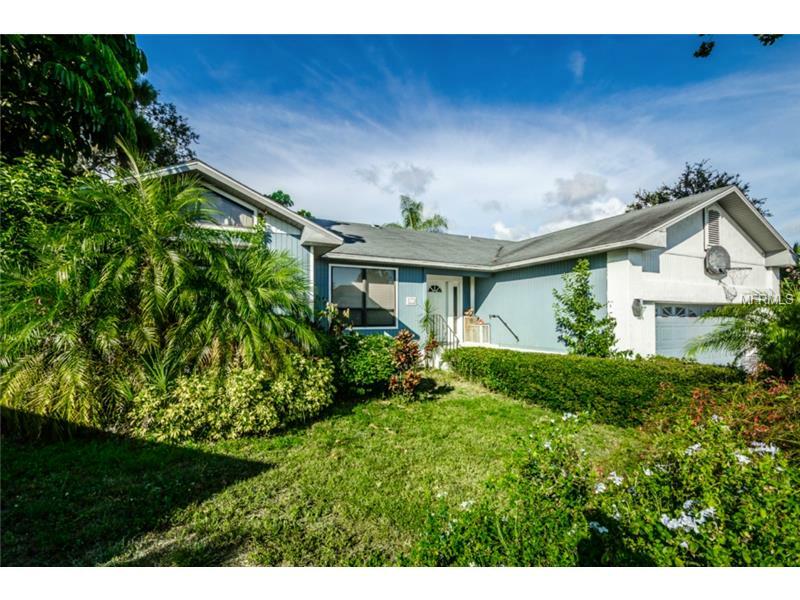 Property Photo:  417 Flamingo Circle  FL 34683 