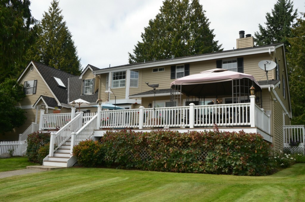 Property Photo:  12303 Wind And Tide Dr NW  WA 98329 