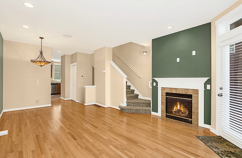 Property Photo: 215A 18th Ave E WA 98112