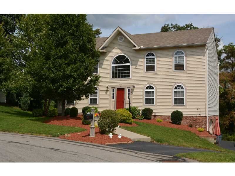 Property Photo:  1637 Aster Lane  PA 15108 