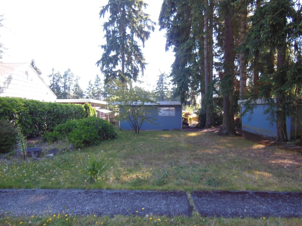 Property Photo:  16512 22nd Ave NE  WA 98155 