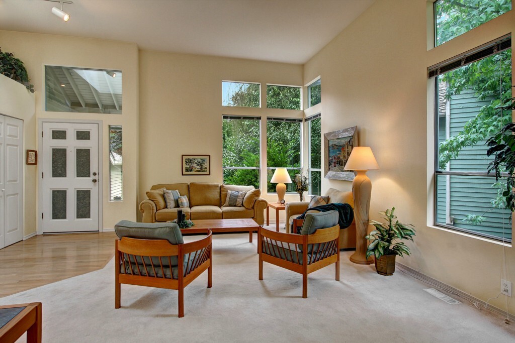 Property Photo:  11714 NE 168th Ct  WA 98011 