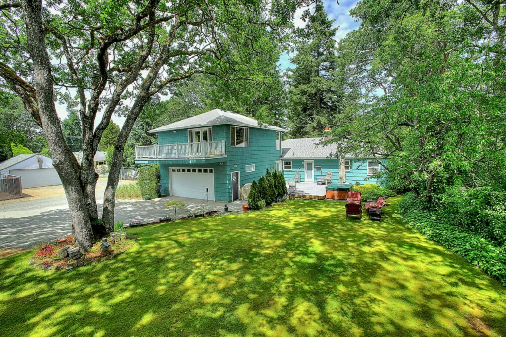 Property Photo:  6528 Ardmore Dr SW  WA 98499 