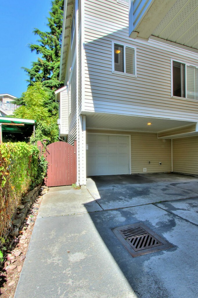 Property Photo:  1758 NW 59th St B  WA 98107 