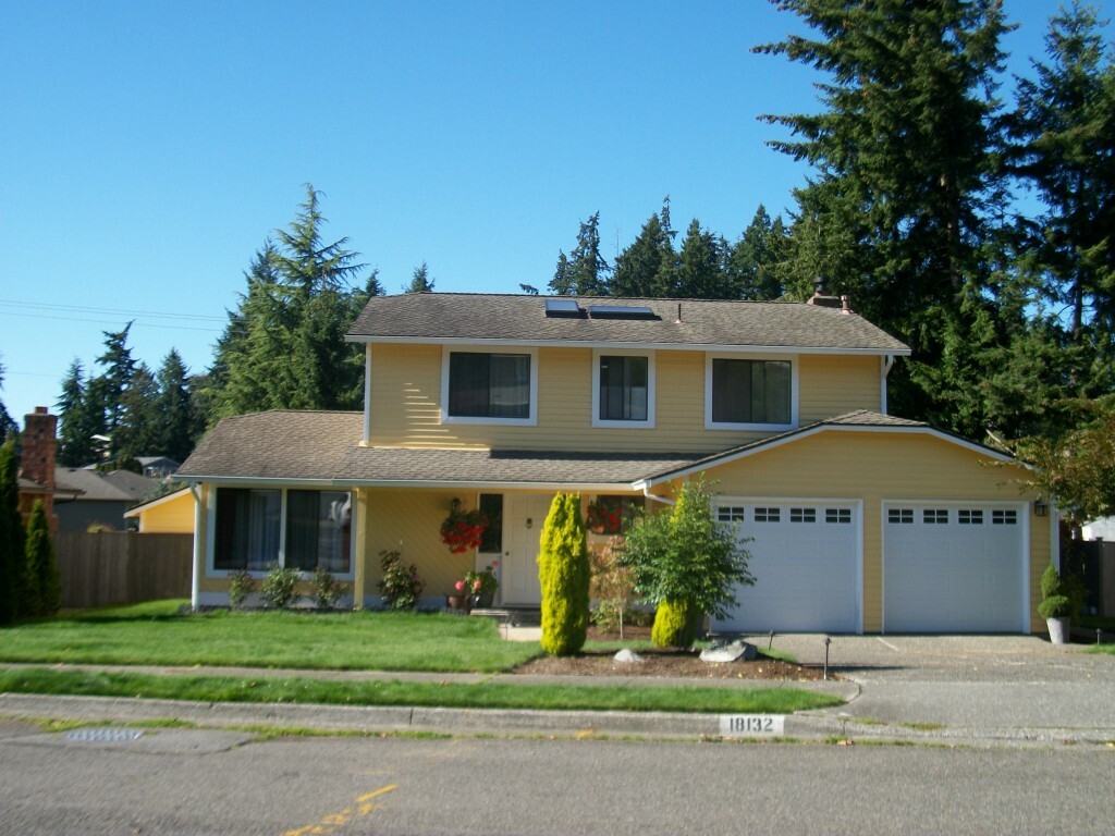 Property Photo:  18132 71st Ave W  WA 98037 