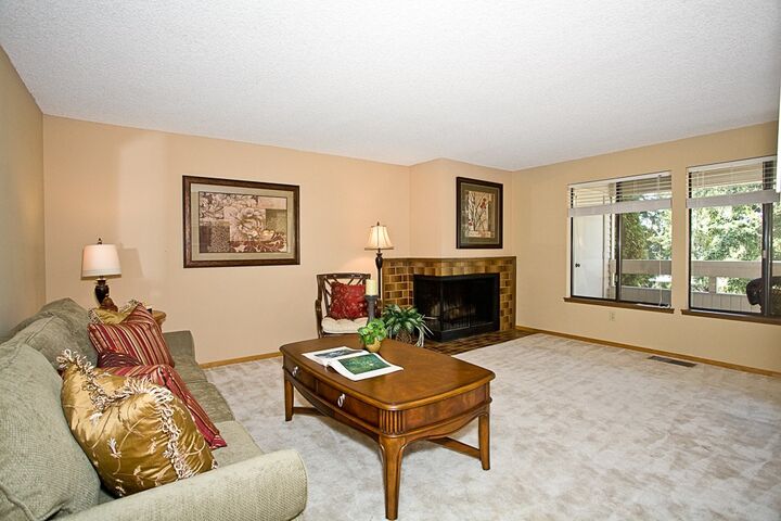 Property Photo:  23401 Lakeview Dr J-205  WA 98043 