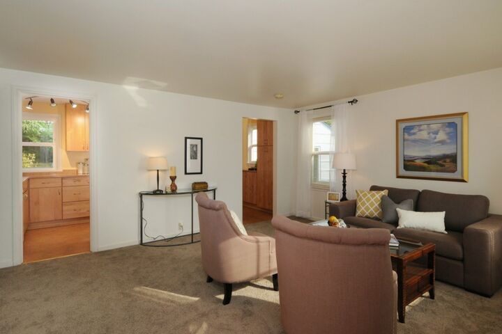 Property Photo: 14066 22nd Ave NE WA 98125