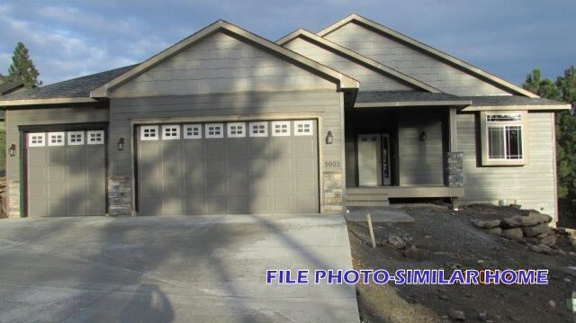 Property Photo: 23 E Lindsey Ln WA 99208