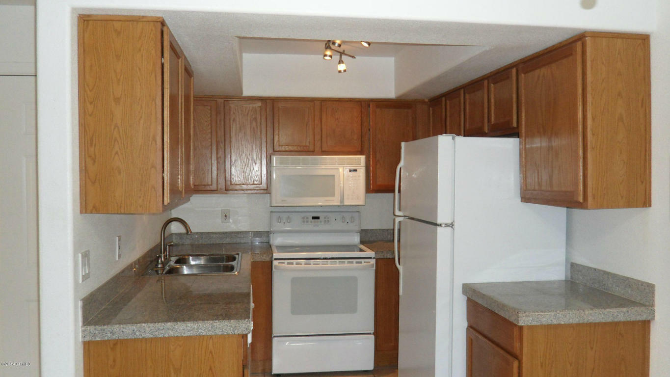 Property Photo:  2121 W Royal Palm Road 2125  AZ 85021 