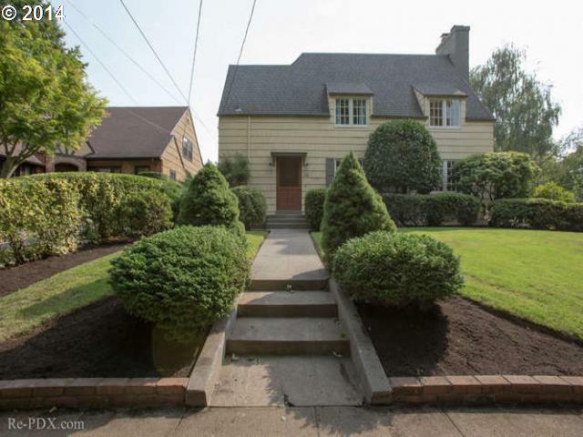 Property Photo: 7246 SE 34th Ave OR 97202