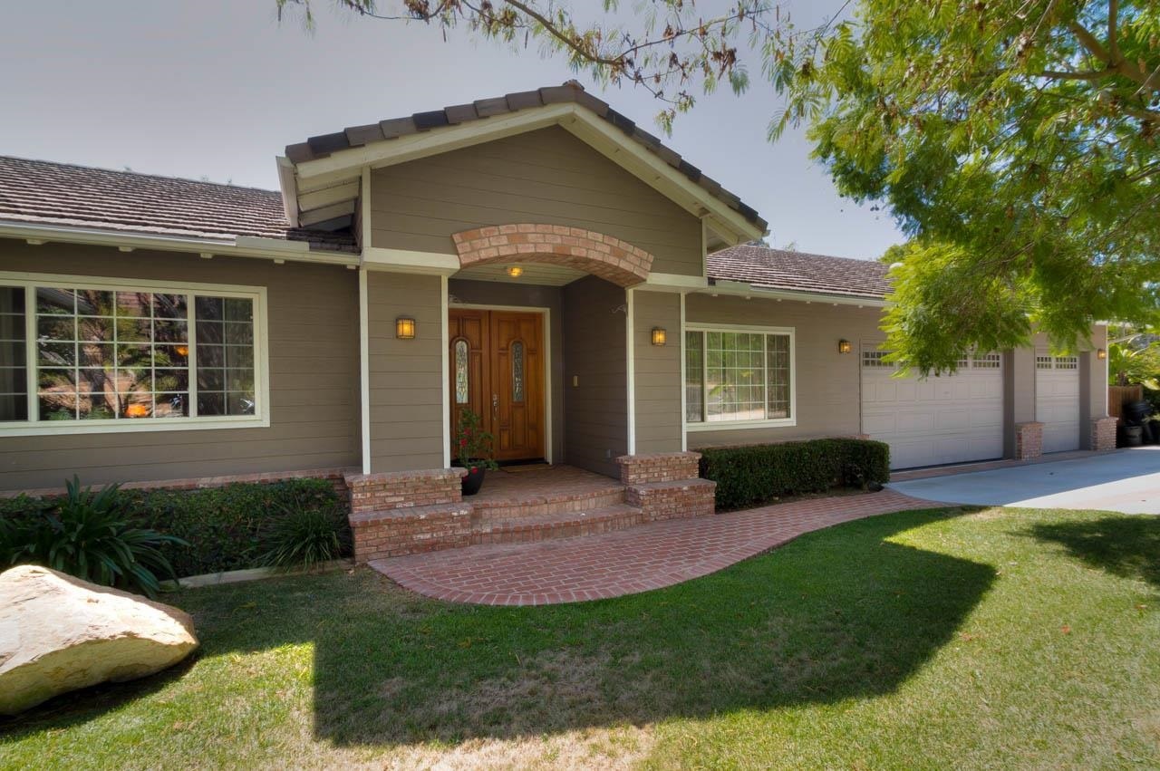 Property Photo: 111 Alta Mesa Drive CA 92084