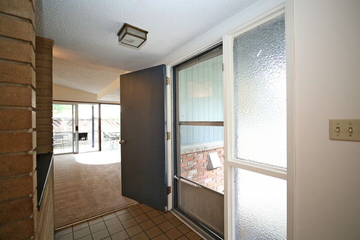 Property Photo:  440 SE Evans Lane  WA 98027 