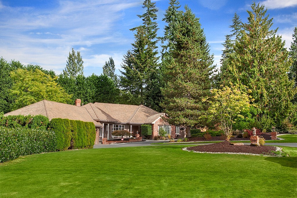 Property Photo: 10316 214th Ave NE WA 98053