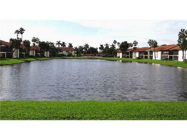 Property Photo:  10255 N Circle Lake Drive 201  FL 33437 