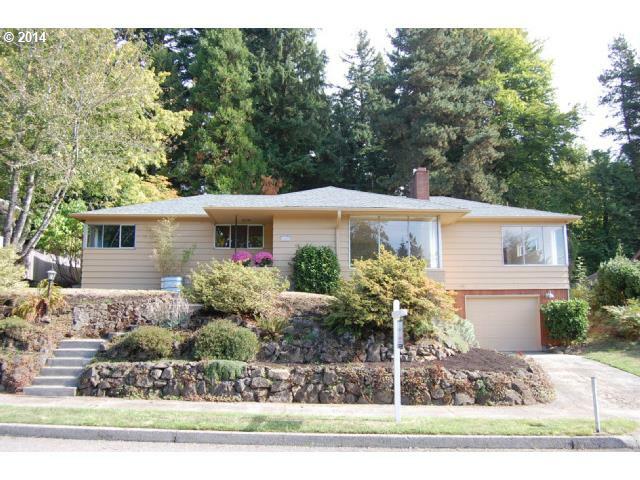 Property Photo: 4354 SW 34th Ave OR 97239