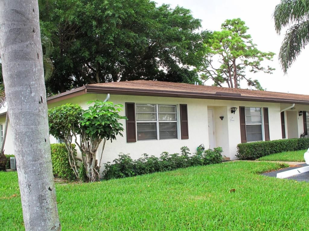 Property Photo: 5263 Privet Place Apt A FL 33484