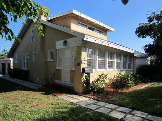 Property Photo: 1318 Florida Avenue FL 33401