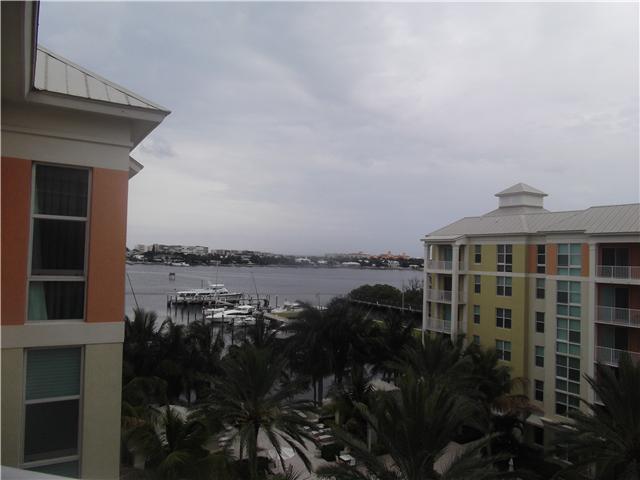 Property Photo:  806 E Windward Way Ph 608  FL 33462 