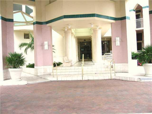 Property Photo: 300 E 5th Avenue 6080 FL 33432