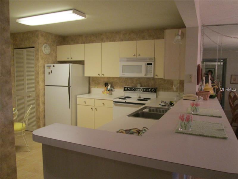 Property Photo:  120 Pinehurst Drive 120  FL 34210 