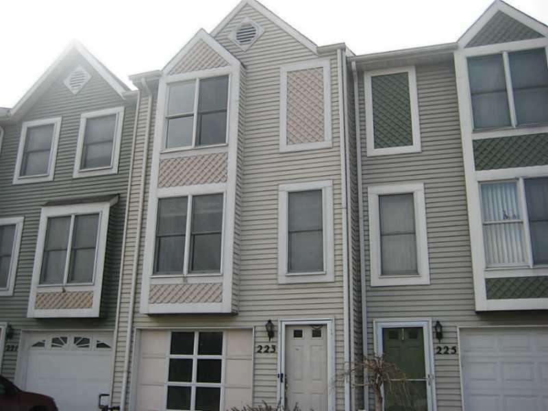Property Photo: 223 Hawthorne Drive PA 15071